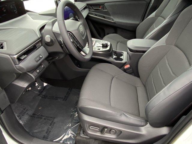 صورة مصغرة 18 لـ 2026 Toyota C-HR SE