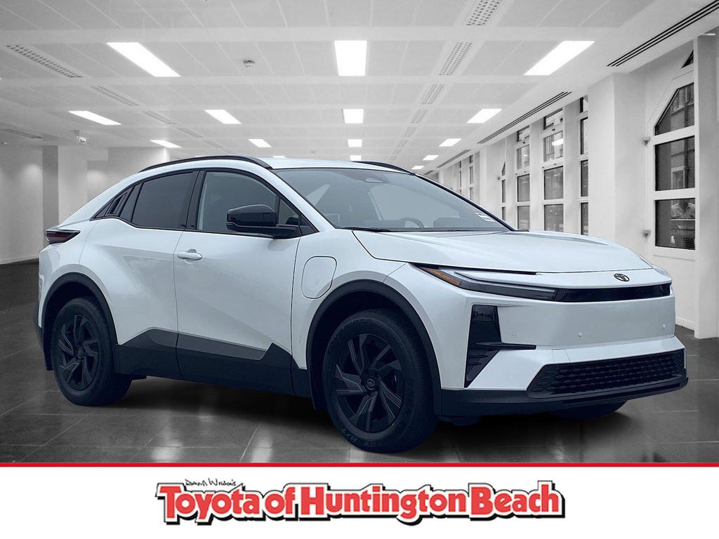 New 2026 Toyota C-HR SE
