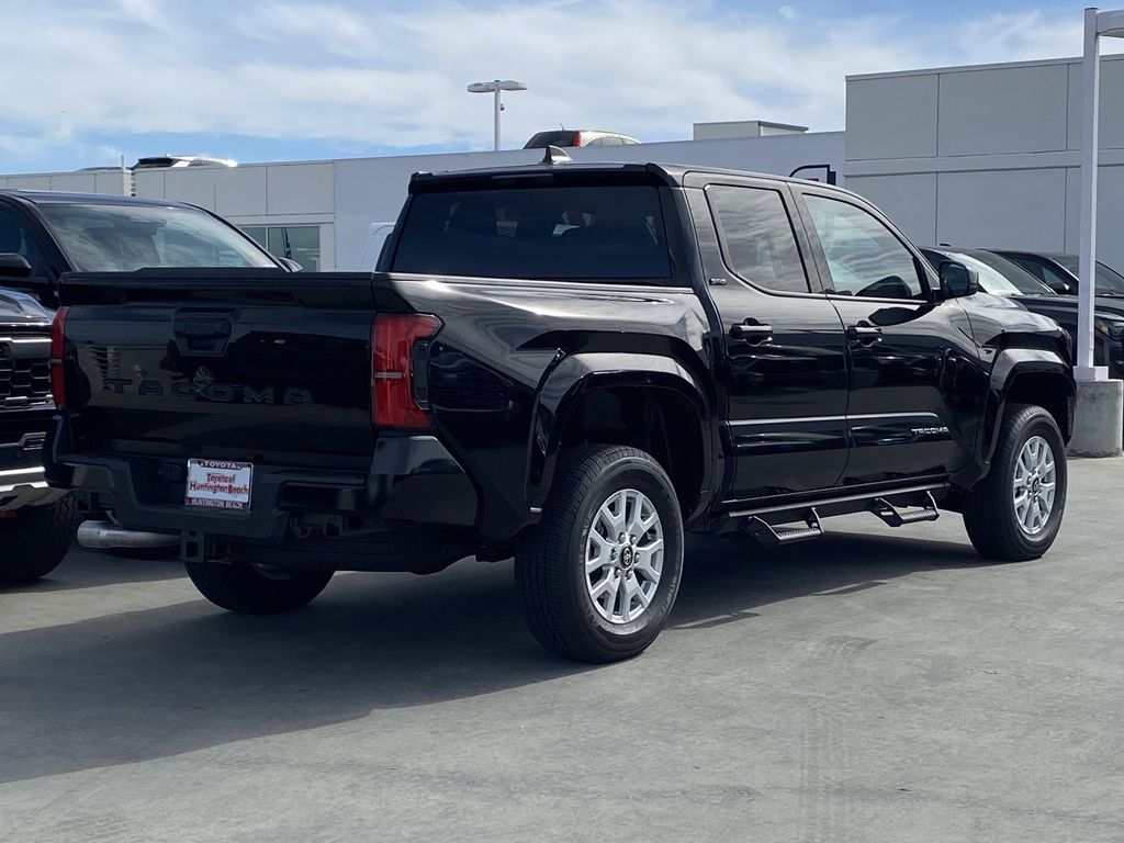 2026 Toyota TACOMA SR5 — фото 3