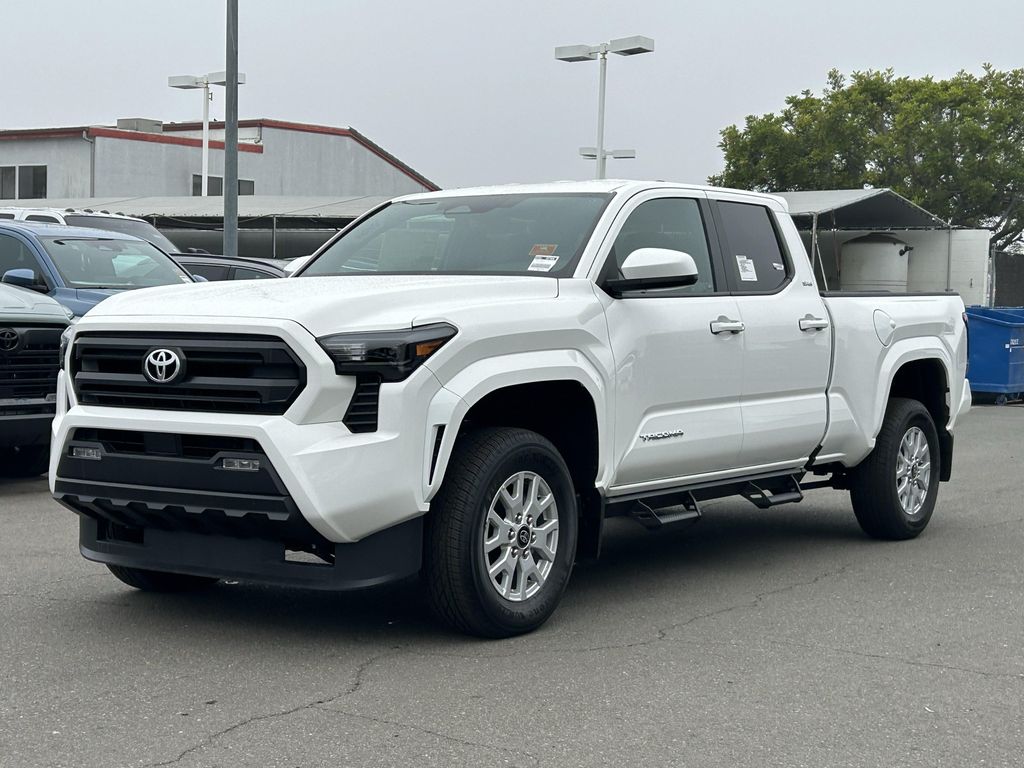 2025 Toyota TACOMA SR5 — фото 6