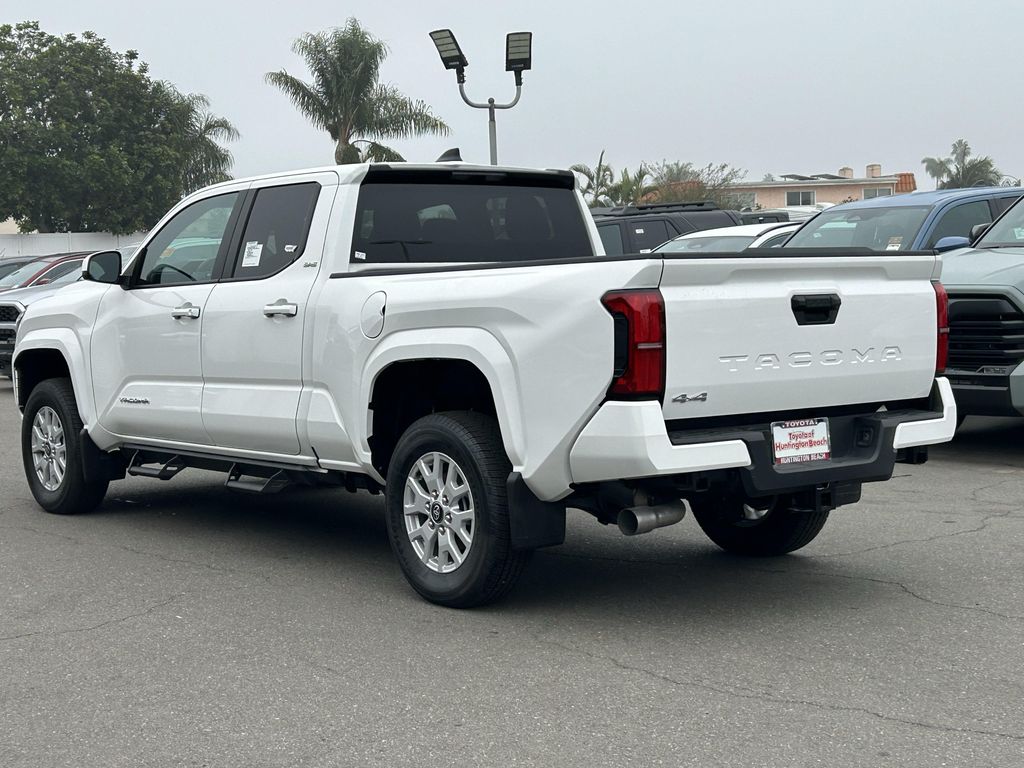 2025 Toyota TACOMA SR5 — фото 5