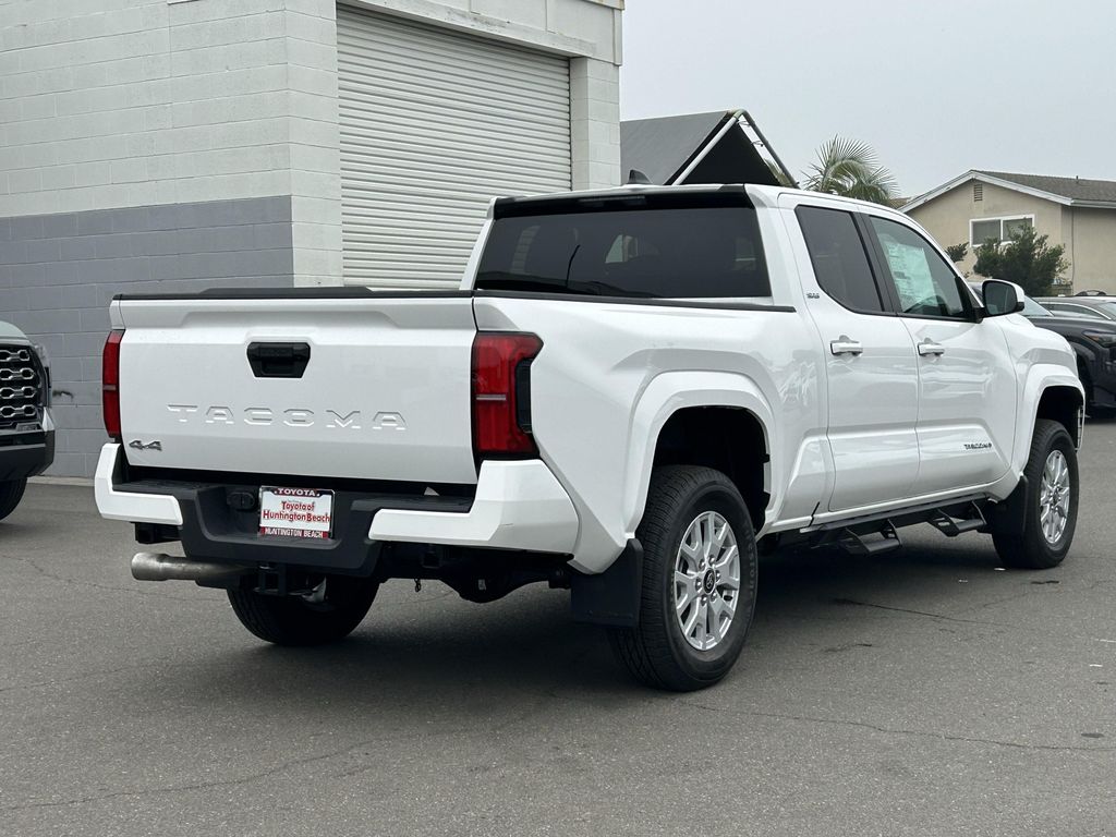 2025 Toyota TACOMA SR5 — фото 3