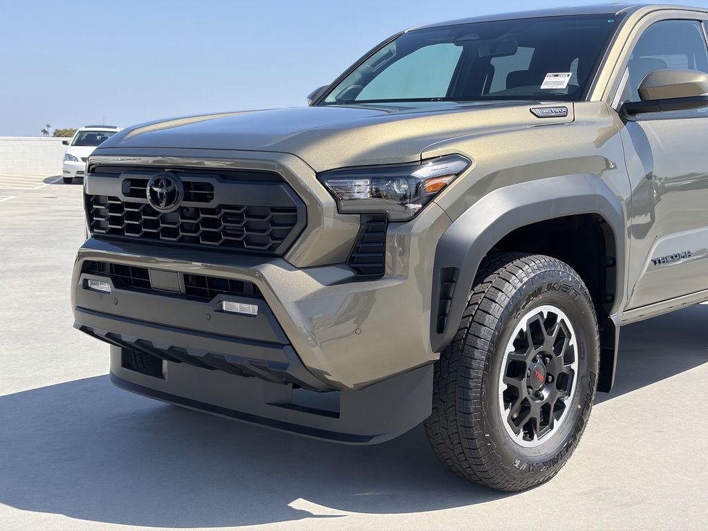 صورة 7 لـ 2026 Toyota TACOMA HYBRID TRD OFF ROAD