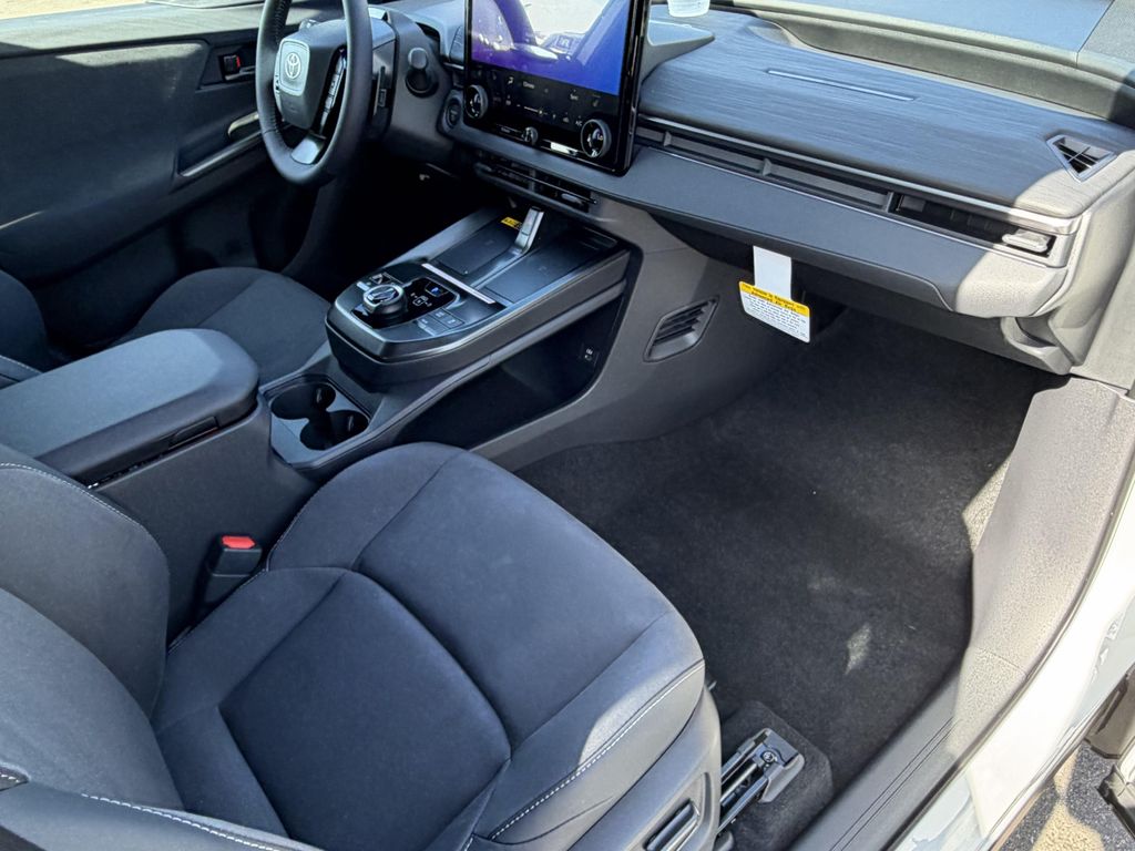 2026 Toyota C-HR XSE 照片 9