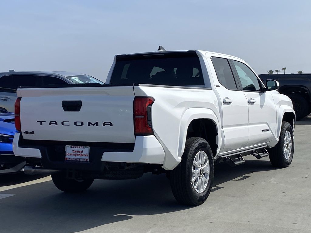 2026 Toyota TACOMA SR5 — фото 3