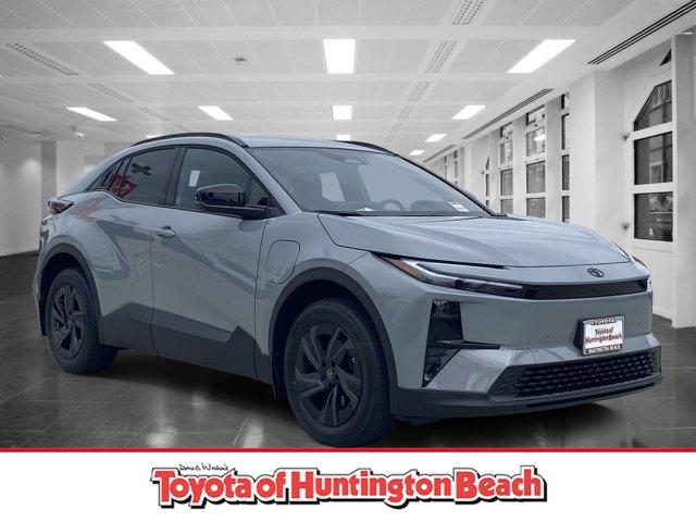 New 2026 Toyota C-HR SE