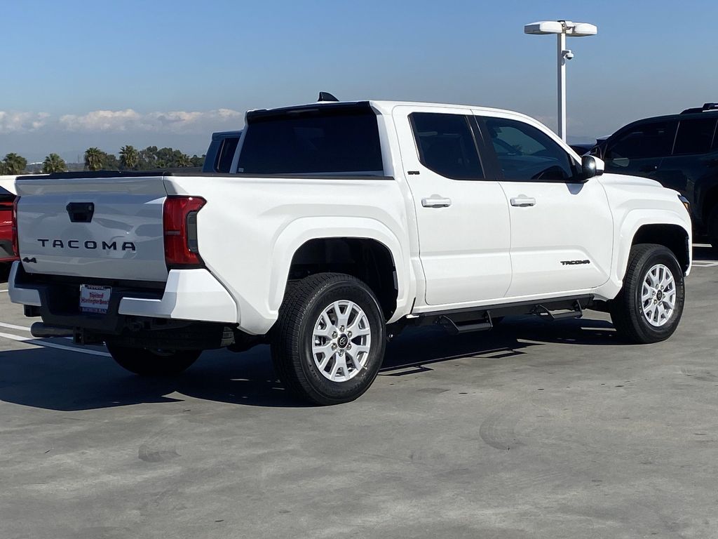 2026 Toyota TACOMA SR5 — фото 3