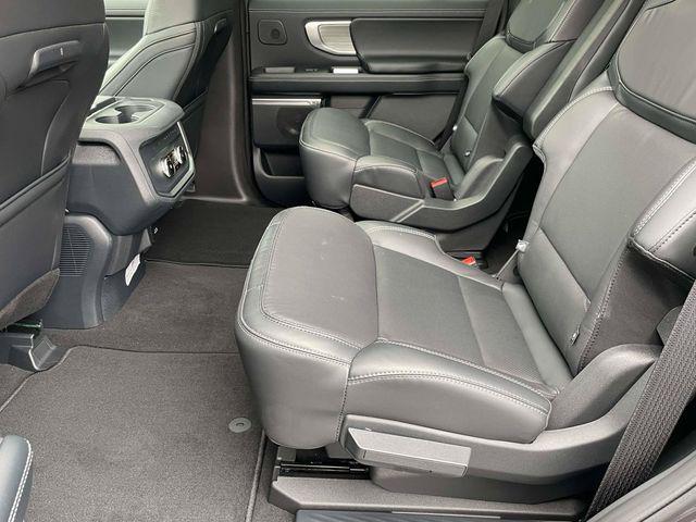 2026 FORD EXPEDITION PLATINUM photo 4