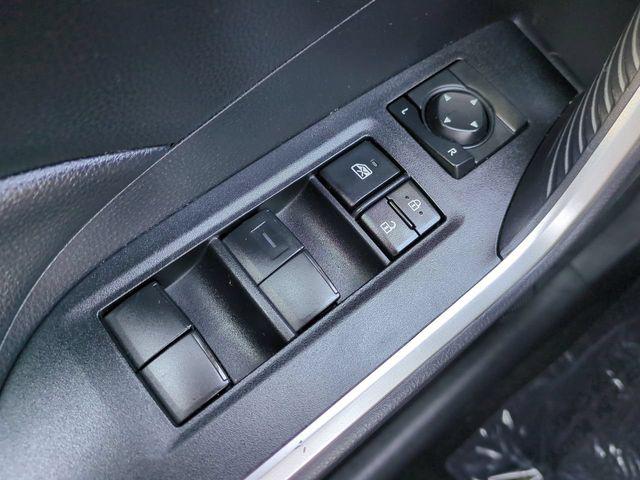 2025 Toyota RAV4 HYBRID LE 缩略图 22