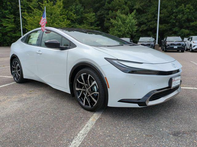 2026 Toyota PRIUS PLUG-IN HYBRID XSE — фото 2