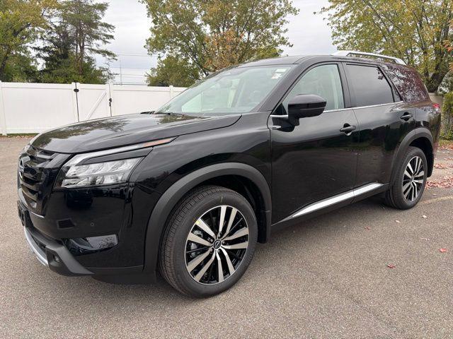 New 2025 Nissan Pathfinder Platinum 4WD