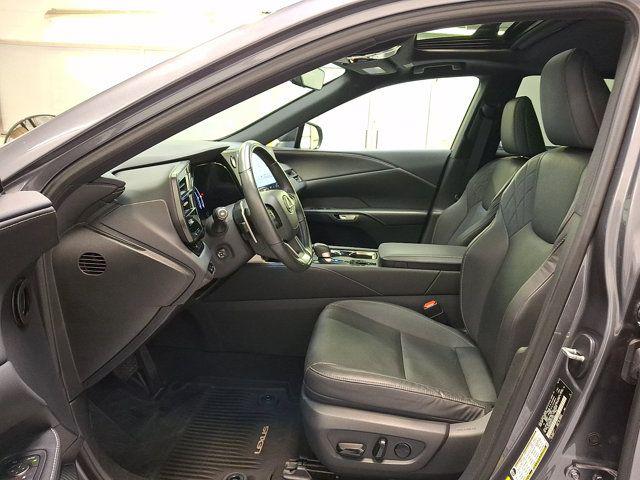صورة مصغرة 13 لـ 2023 Lexus RX 350 PREMIUM