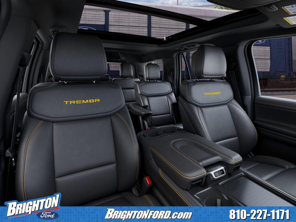 2027 FORD EXPEDITION TREMOR 照片 10