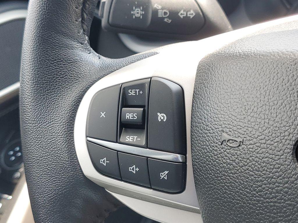 صورة مصغرة 26 لـ 2023 FORD EXPLORER XLT