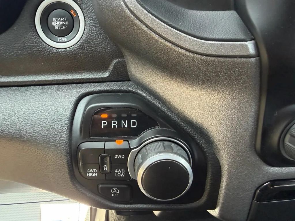 2024 RAM 1500 TRADESMAN 缩略图 16