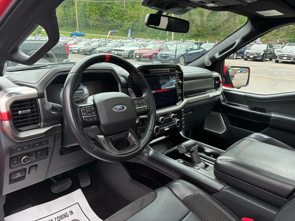 FORD F-150 RAPTOR - 8