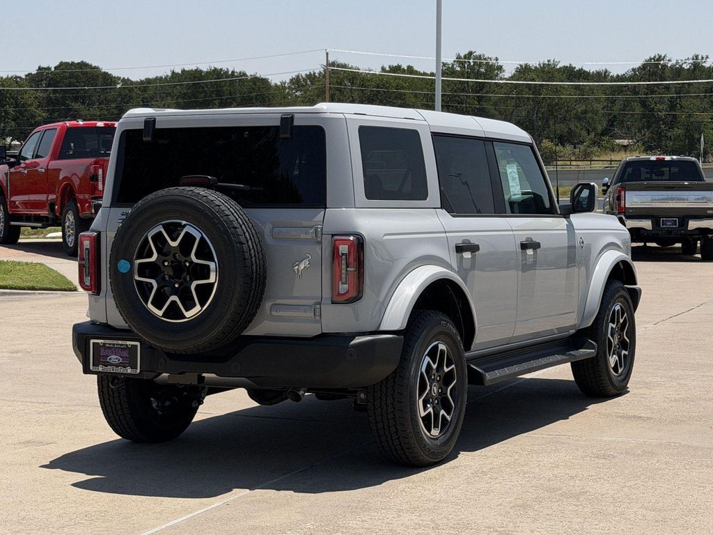 صورة 4 لـ 2026 FORD BRONCO OUTER BANKS