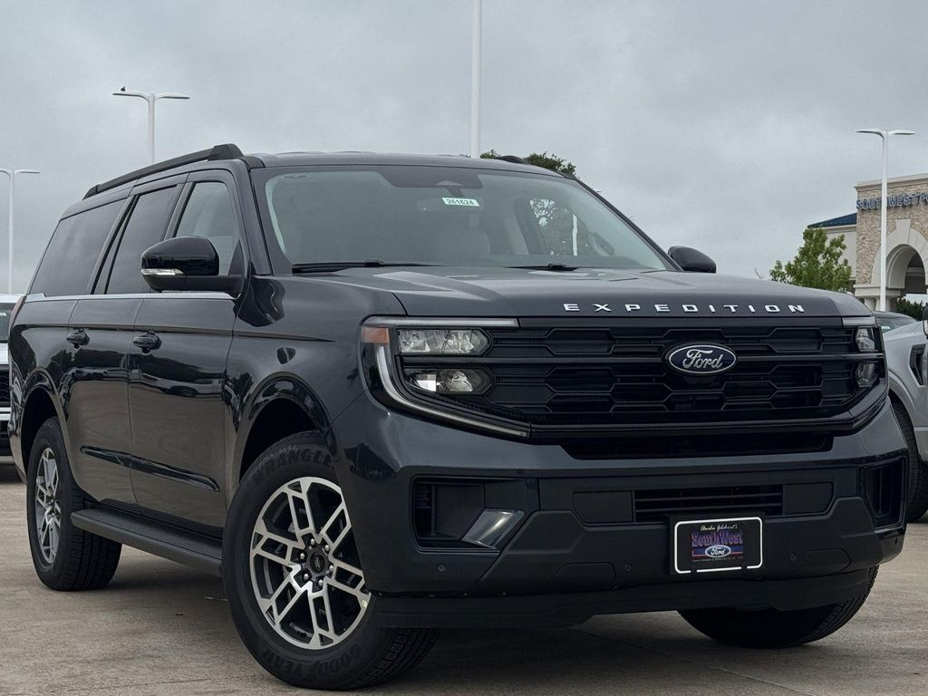 New 2026 Ford Expedition Max Active 4x2