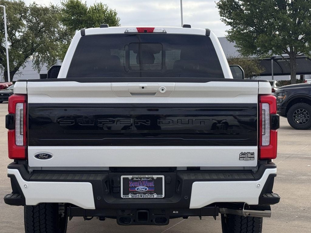 صورة 5 لـ 2026 FORD F-250 PLATINUM