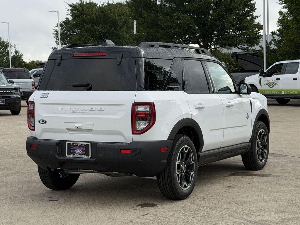 صورة 4 لـ 2026 FORD BRONCO SPORT OUTER BANKS