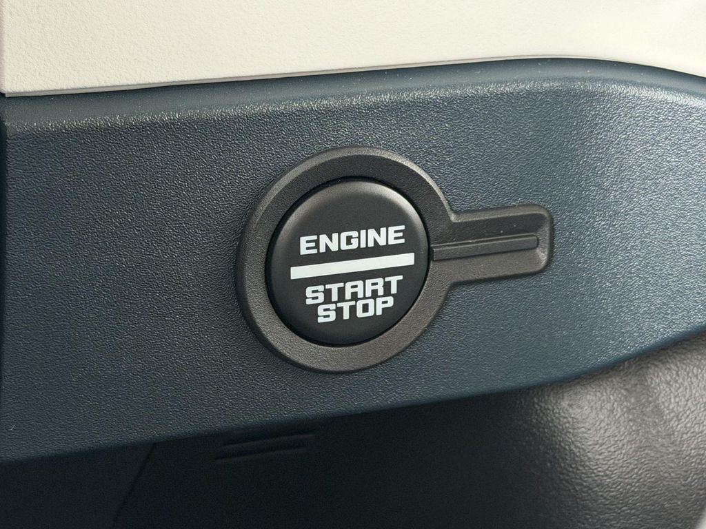 2026 FORD BRONCO HERITAGE EDITION — миниатюра 20