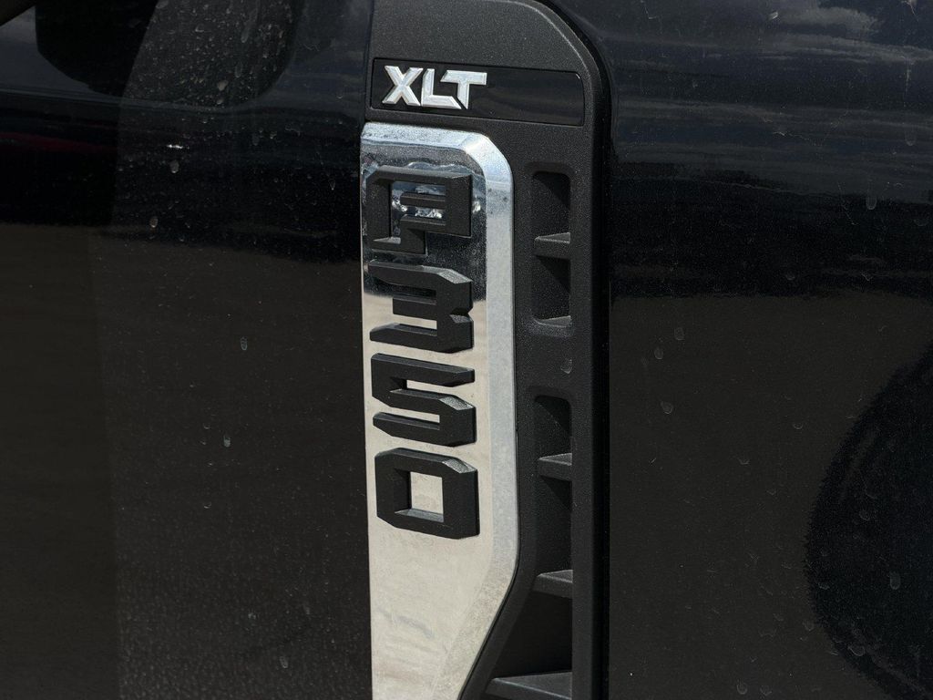 صورة مصغرة 9 لـ 2026 FORD F-350 XLT