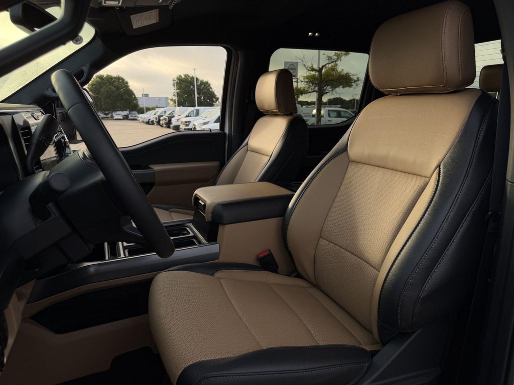 صورة مصغرة 23 لـ 2026 FORD F-250 LARIAT