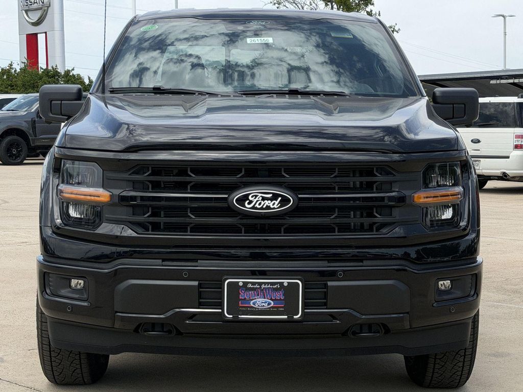 صورة 6 لـ 2026 FORD F-150 XLT