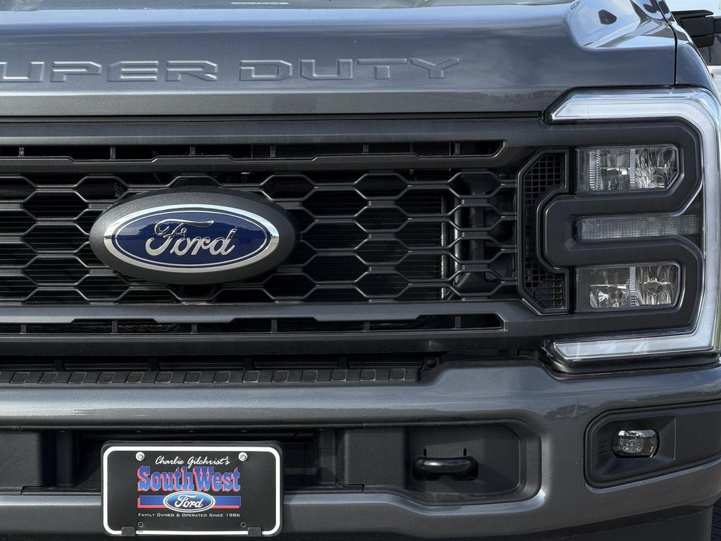 صورة 7 لـ 2026 FORD F-350 XL
