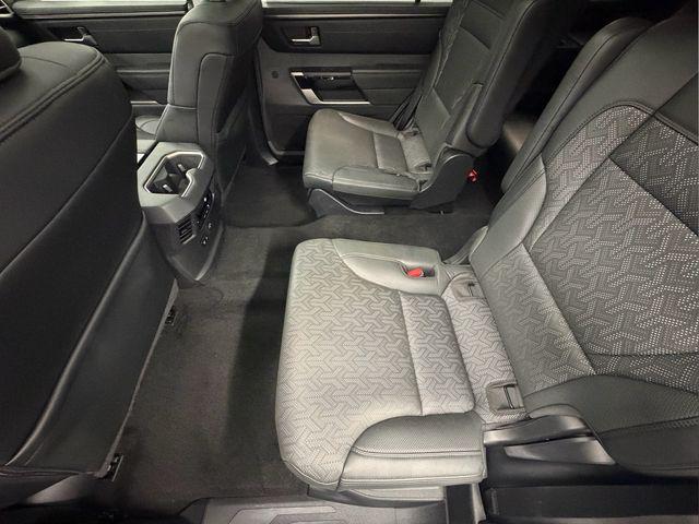 2024 Toyota SEQUOIA LIMITED — миниатюра 17