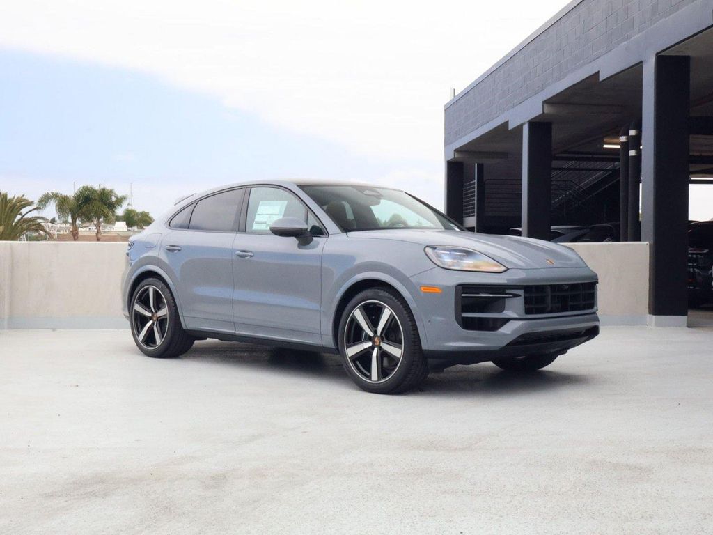 صورة 7 لـ 2026 Porsche CAYENNE
