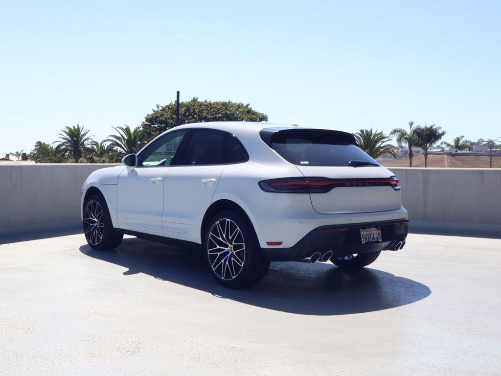 2025 Porsche MACAN 照片 3