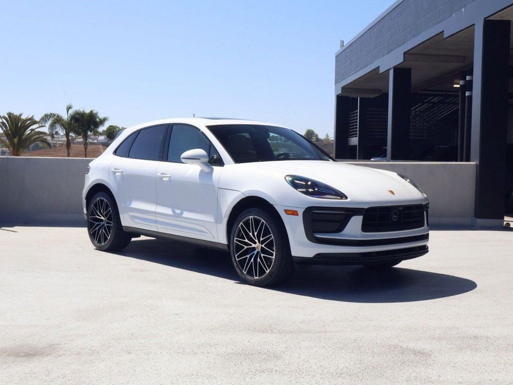 2025 Porsche MACAN 照片 7