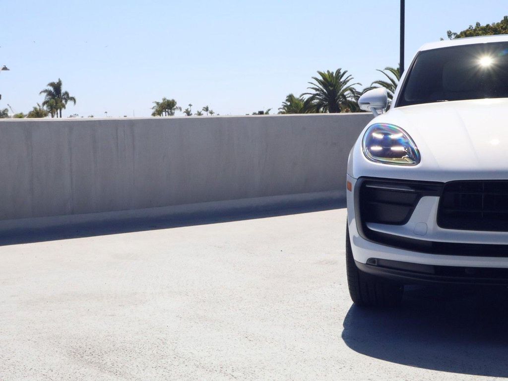صورة مصغرة 12 لـ 2025 Porsche MACAN