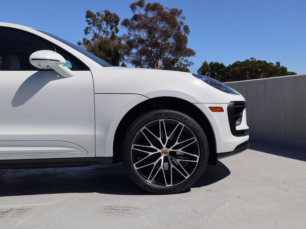 صورة مصغرة 11 لـ 2025 Porsche MACAN