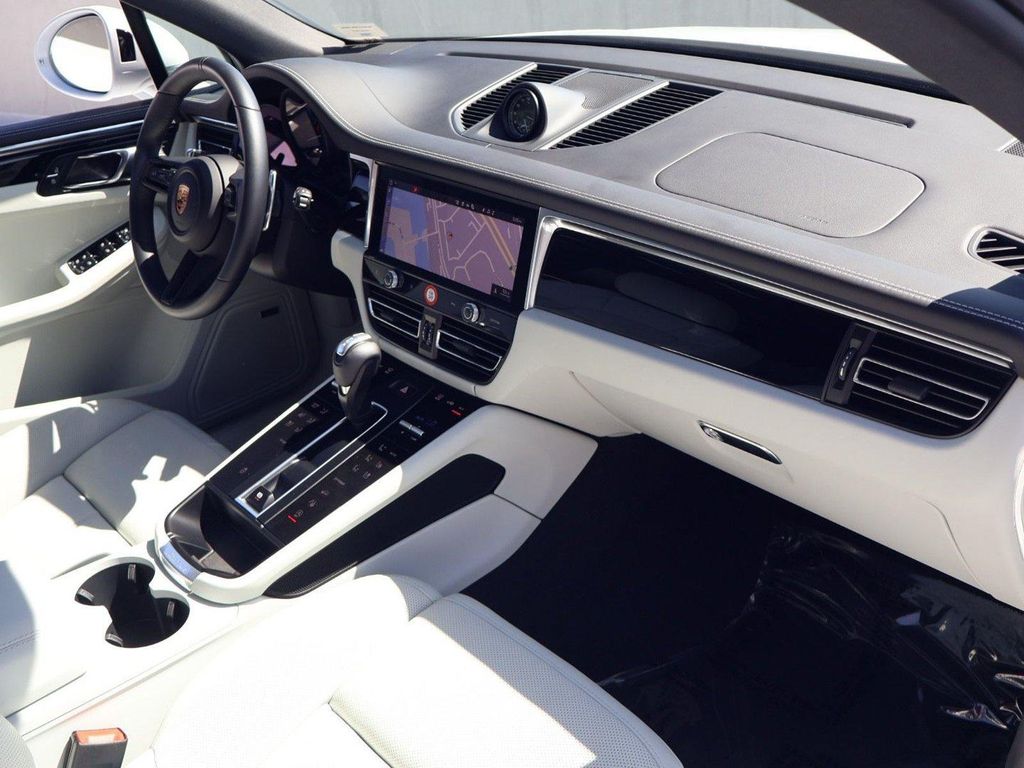 صورة مصغرة 25 لـ 2025 Porsche MACAN