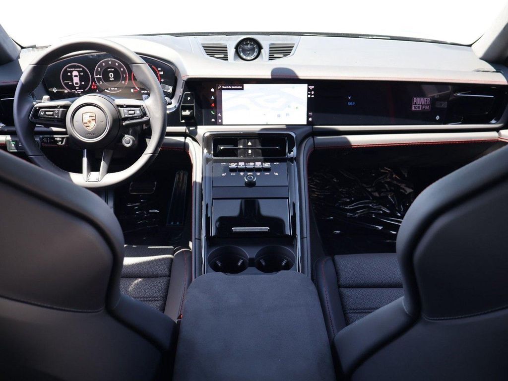 صورة مصغرة 21 لـ 2026 Porsche PANAMERA GTS