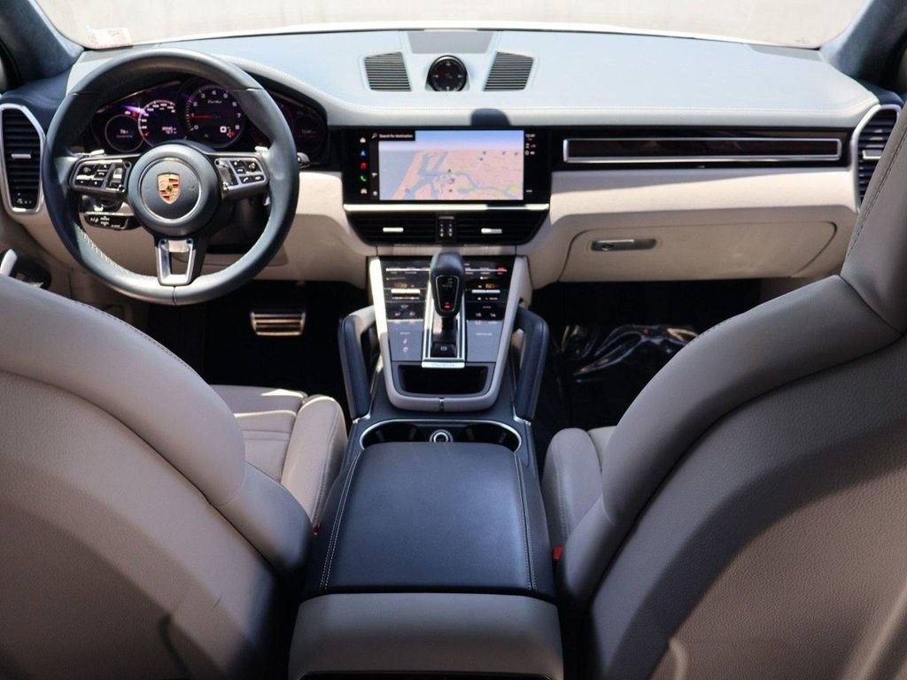 2023 Porsche CAYENNE TURBO — миниатюра 21