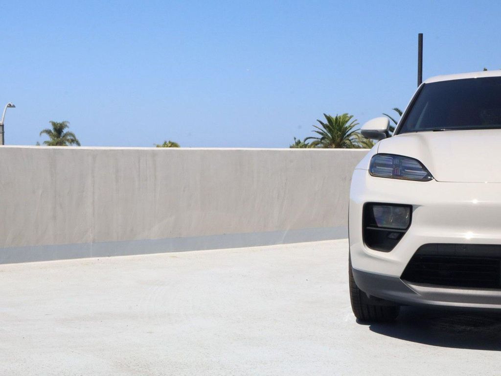 2026 Porsche MACAN MACAN ELECTRIC 缩略图 12