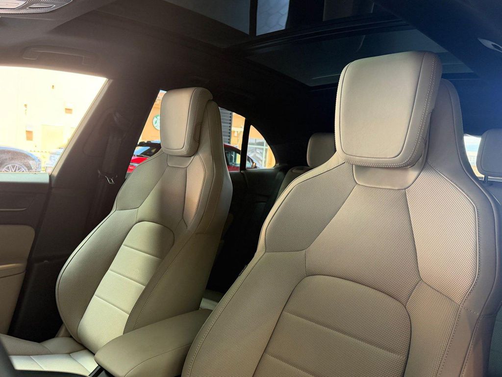 2025 Porsche MACAN MACAN ELECTRIC 4 — фото 13