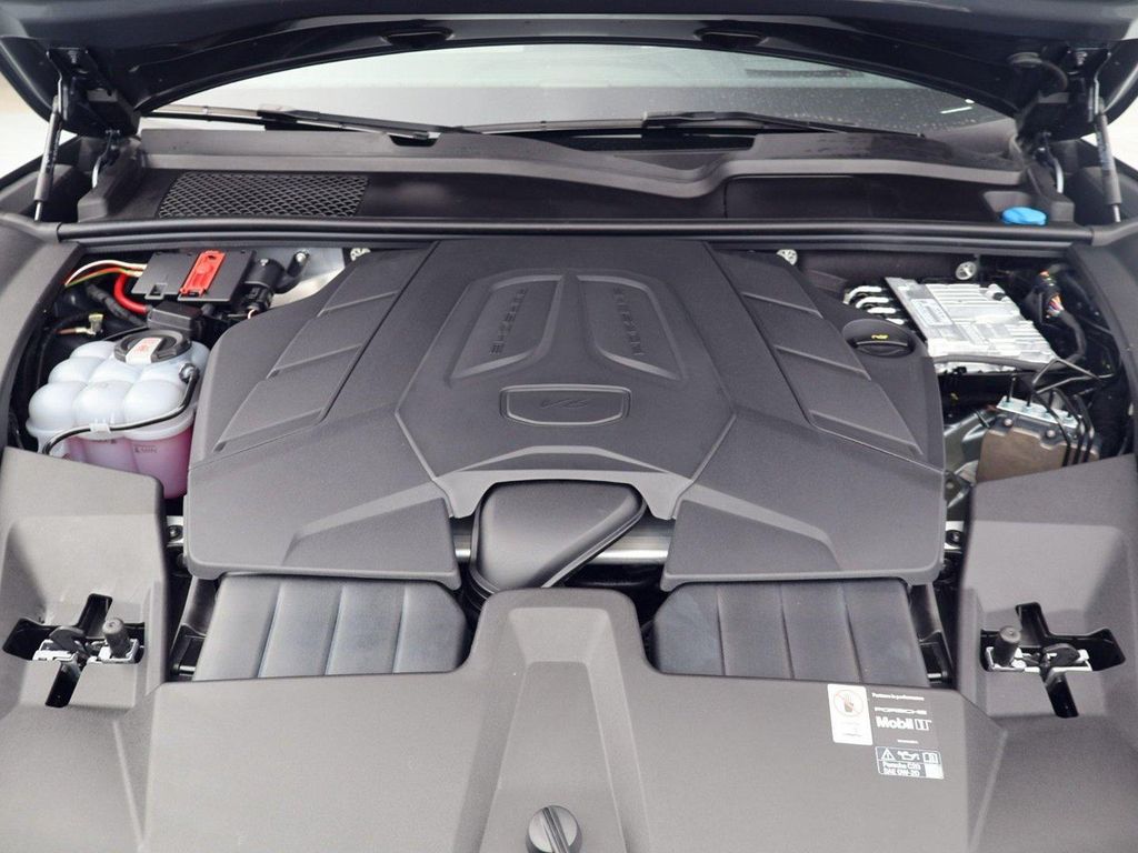2026 Porsche CAYENNE — миниатюра 26