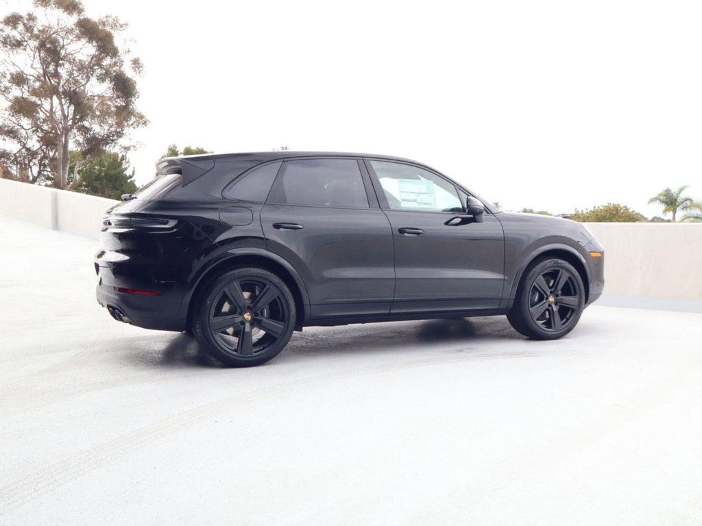 PORSCHE CAYENNE - 8