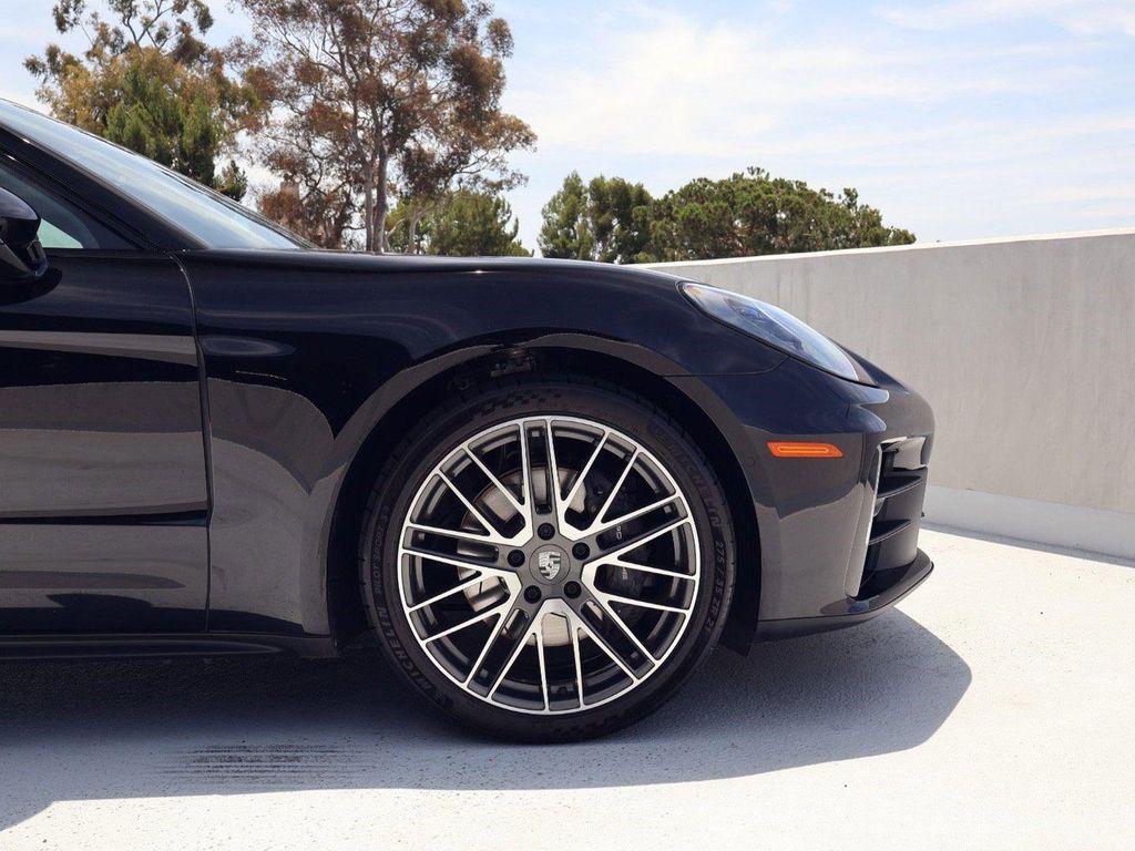 صورة مصغرة 11 لـ 2025 Porsche PANAMERA 4