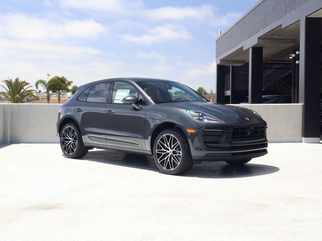 صورة 7 لـ 2026 Porsche MACAN