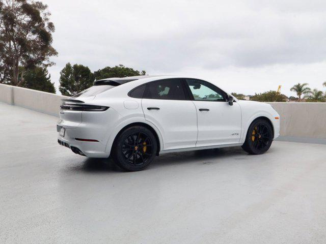 PORSCHE CAYENNE GTS - 7