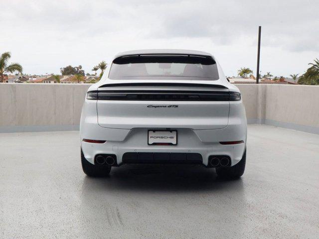 PORSCHE CAYENNE GTS - 9