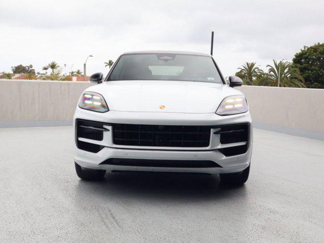 PORSCHE CAYENNE GTS - 5