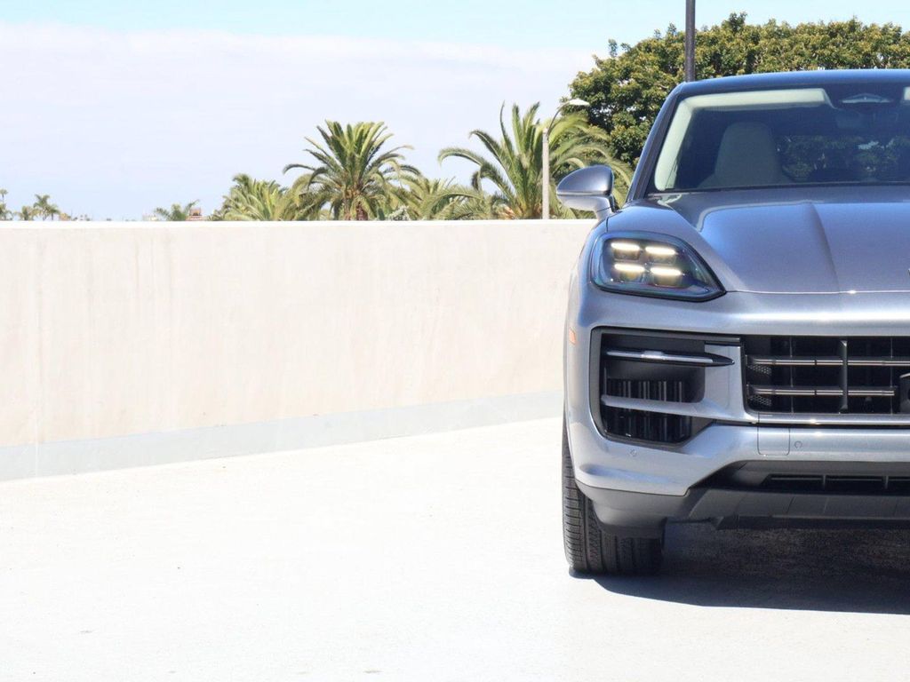 صورة مصغرة 12 لـ 2026 Porsche CAYENNE