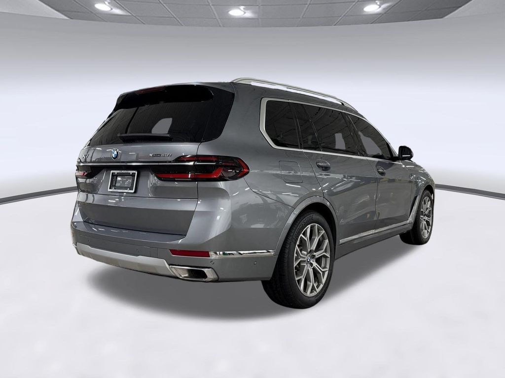 صورة مصغرة 8 لـ 2025 BMW X7 XDRIVE40I