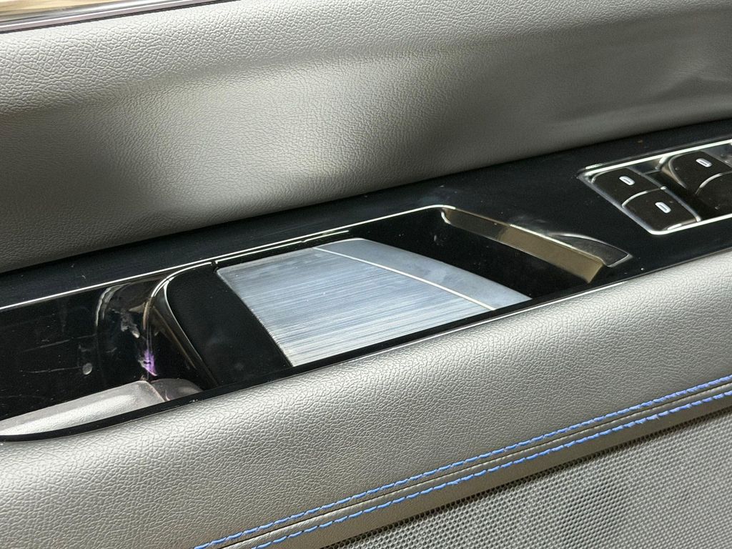 صورة مصغرة 24 لـ 2026 Cadillac ESCALADE IQ LUXURY